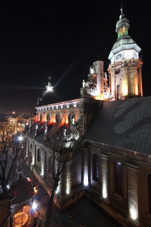 Lviv Amazing Rooftop Apartment Exteriör bild
